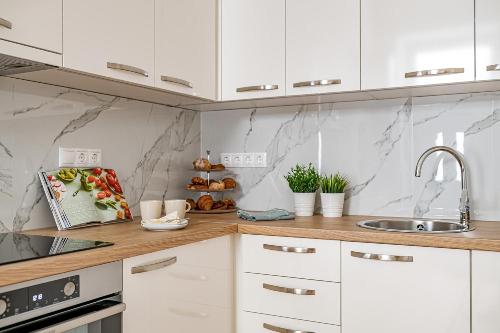 Kr16 Apartment - Hostaid Budapest Exteriör bild